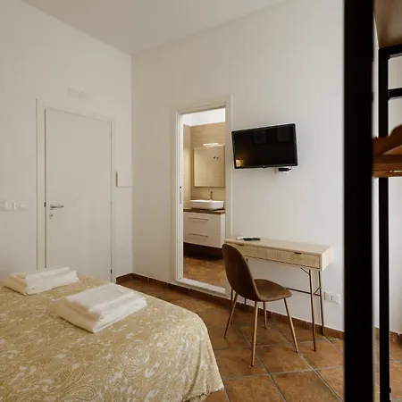 فندق مبيت وإفطار Frankie Sweet نابولي