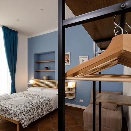 Frankie Sweet 4* نابولي